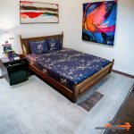 ملحفه کشدار دونفره طرح زنبق (سرمه ای) عرض160 کد MT16035242